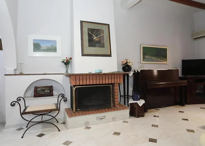 Angelina\'S House